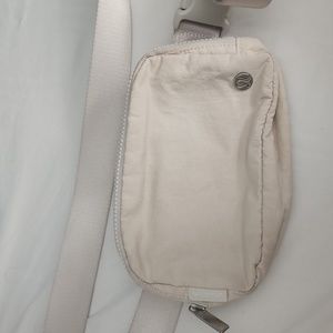 Lululemon white opal everywhere belt bag